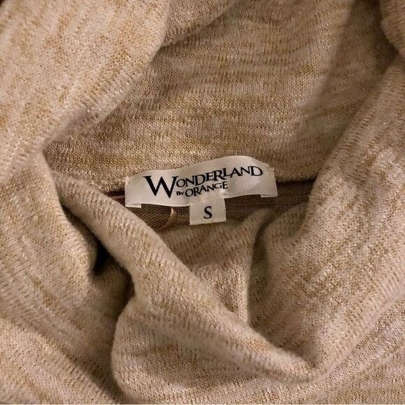 Wonderland by Orange Wrap Crowl Neck Sweater Size Small - Picture 8 of 11